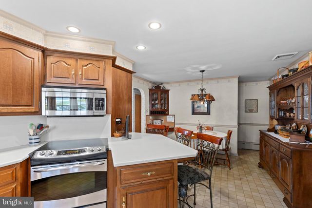 17 PENN GRANT RD, Willow Street, PA 17584