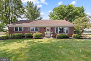 17 PENN GRANT RD, Willow Street, PA 17584