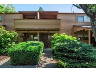 1726 MINDA Dr 1, Eugene, OR 97401