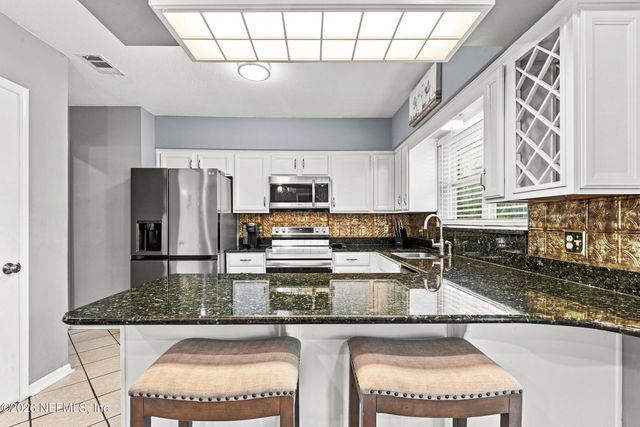 3972 UNIVERSITY CLUB Boulevard, Jacksonville, FL 32277