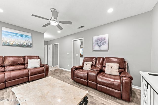 3972 UNIVERSITY CLUB Boulevard, Jacksonville, FL 32277