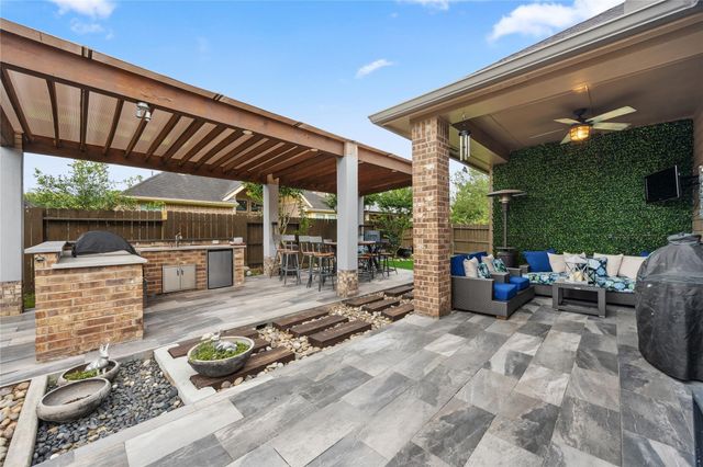 8146 Little Scarlet Street, Conroe, TX 77385