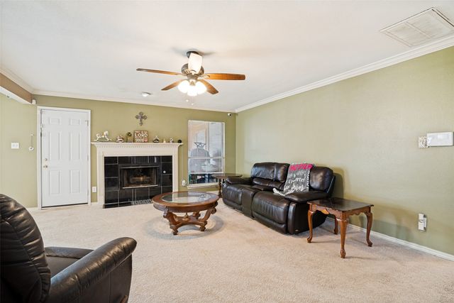 1808 Trinity Hill, Mesquite, TX 75181