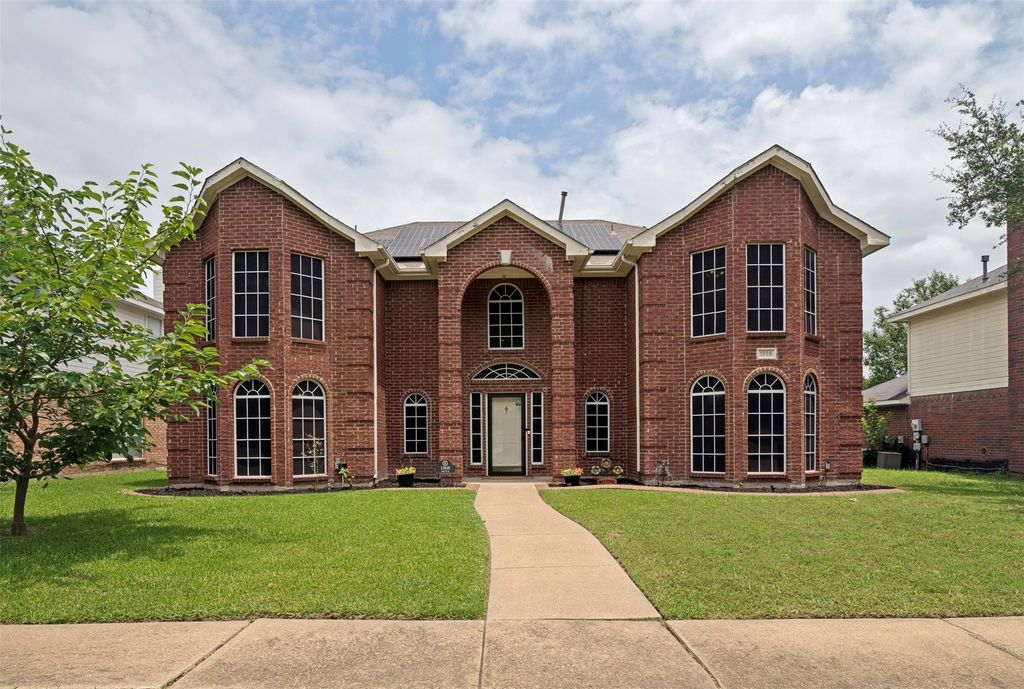 1808 Trinity Hill, Mesquite, TX 75181