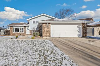 16538 Parliament Avenue, Tinley Park, IL 60477
