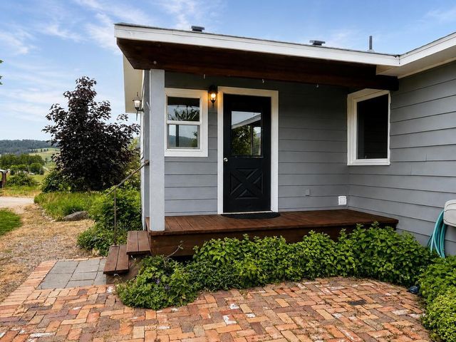5203 Prufer Crosscut Rd, Deer Park, WA 99006