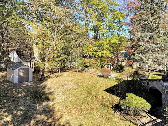 25861 Euclid Chagrin Pkwy, Richmond Heights, OH 44143