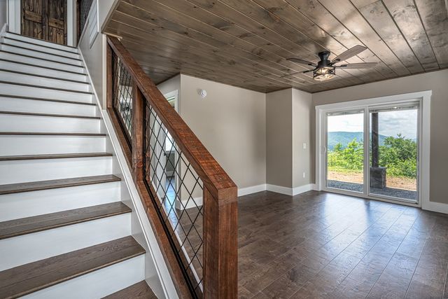 300 Sugarwood Drive, Murphy, NC 28906