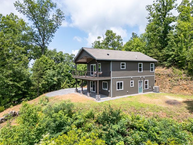 300 Sugarwood Drive, Murphy, NC 28906
