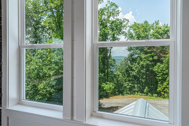 300 Sugarwood Drive, Murphy, NC 28906