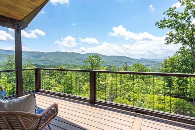 300 Sugarwood Drive, Murphy, NC 28906