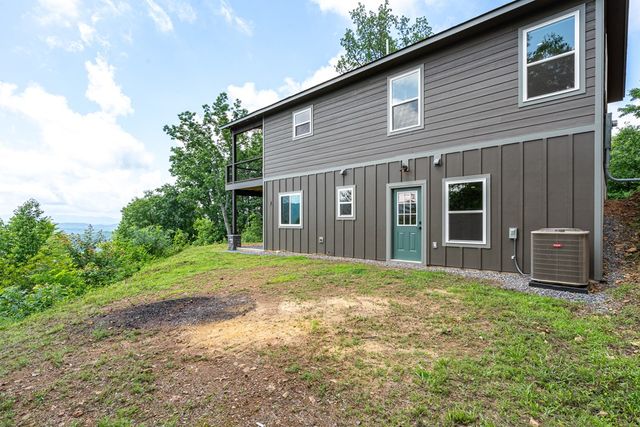 300 Sugarwood Drive, Murphy, NC 28906