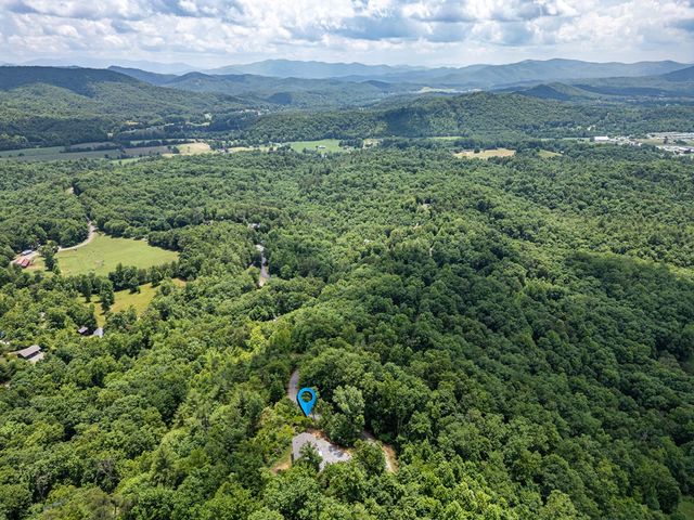 300 Sugarwood Drive, Murphy, NC 28906