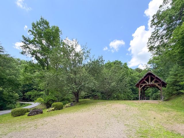 300 Sugarwood Drive, Murphy, NC 28906