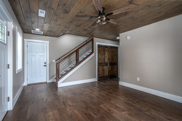 300 Sugarwood Drive, Murphy, NC 28906