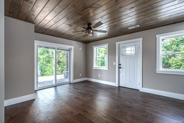 300 Sugarwood Drive, Murphy, NC 28906