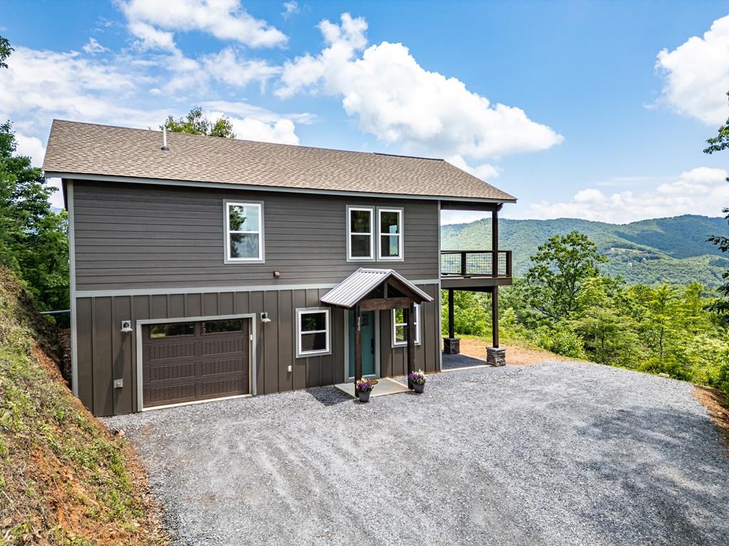 300 Sugarwood Drive, Murphy, NC 28906