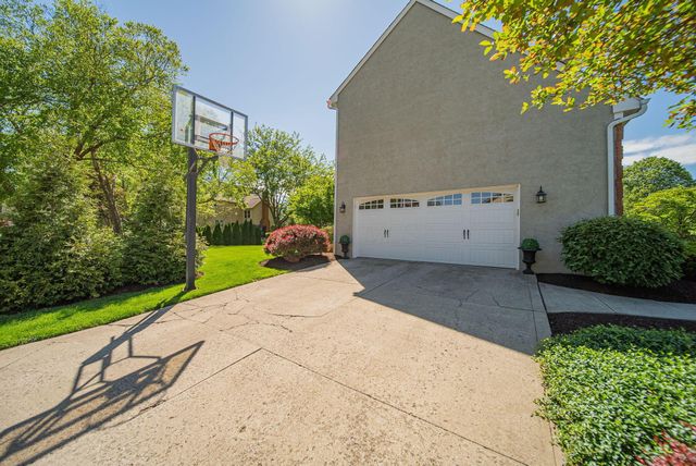5498 Fawnbrook Lane, Dublin, OH 43017