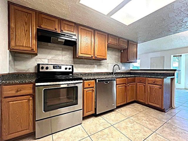 13907 Flagstone Drive, Houston, TX 77041