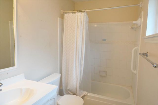 11622 Brighton Lane, Meadows Place, TX 77477