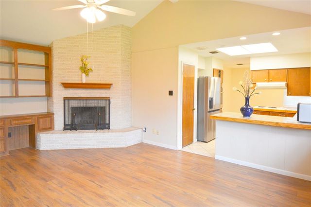 11622 Brighton Lane, Meadows Place, TX 77477