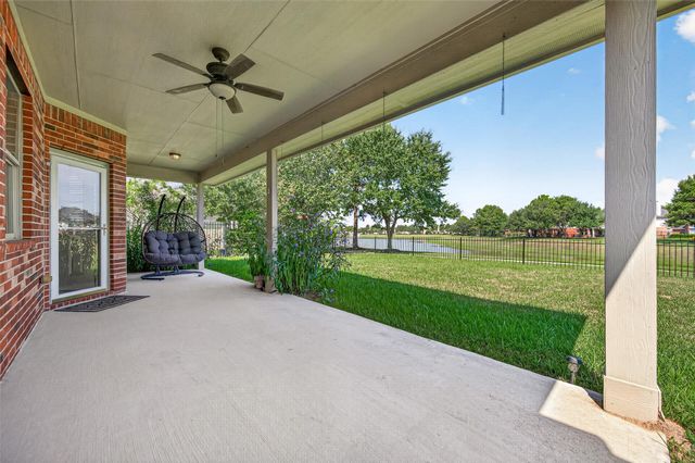 7731 Summer Shore Drive, Rosenberg, TX 77469