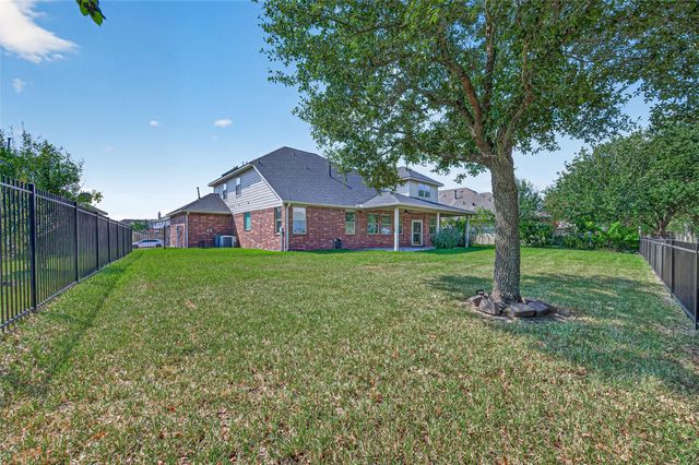 7731 Summer Shore Drive, Rosenberg, TX 77469