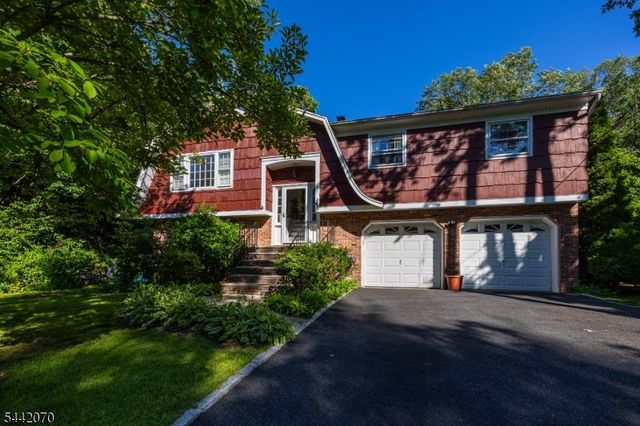 52 Aspen Ln, West Milford Twp., NJ 07480