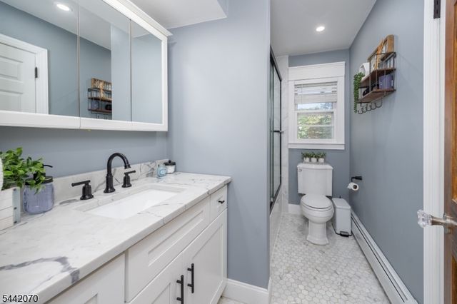 52 Aspen Ln, West Milford Twp., NJ 07480