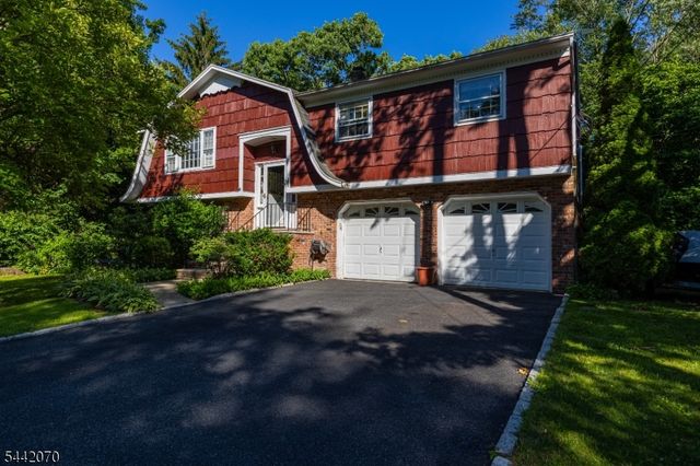 52 Aspen Ln, West Milford Twp., NJ 07480