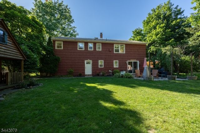 52 Aspen Ln, West Milford Twp., NJ 07480