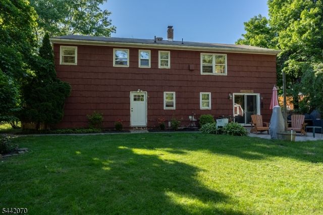 52 Aspen Ln, West Milford Twp., NJ 07480
