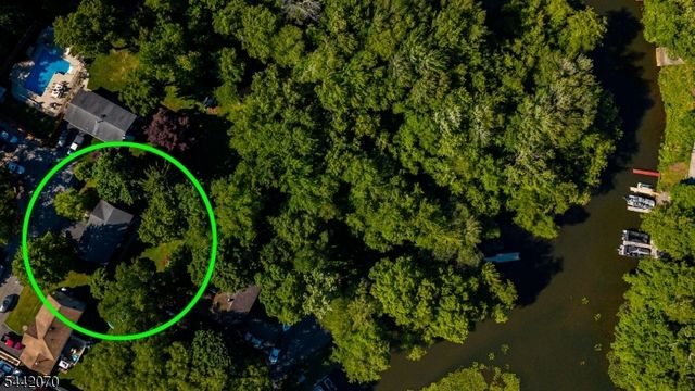 52 Aspen Ln, West Milford Twp., NJ 07480