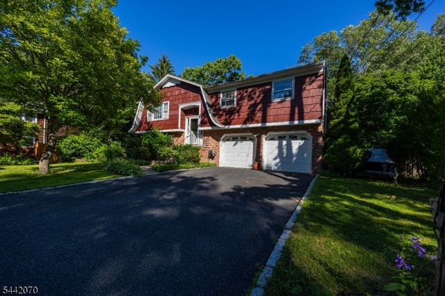52 Aspen Ln, West Milford Twp., NJ 07480