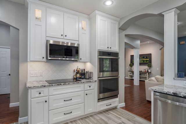 871 N Salt Lick Court, Nixa, MO 65714