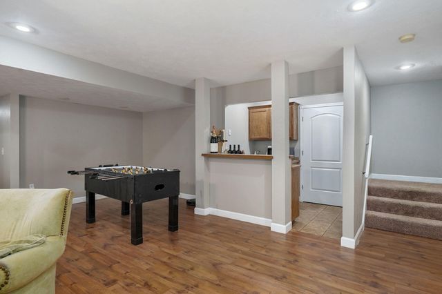 871 N Salt Lick Court, Nixa, MO 65714