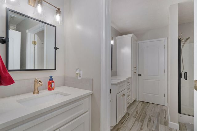 871 N Salt Lick Court, Nixa, MO 65714