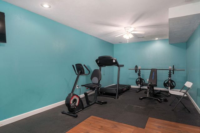 871 N Salt Lick Court, Nixa, MO 65714