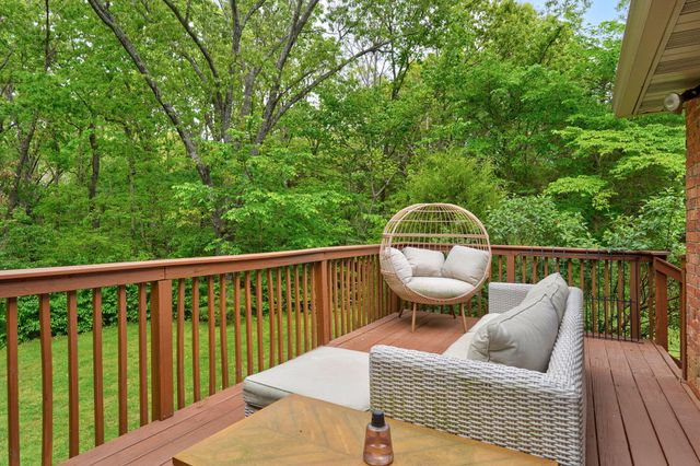 871 N Salt Lick Court, Nixa, MO 65714