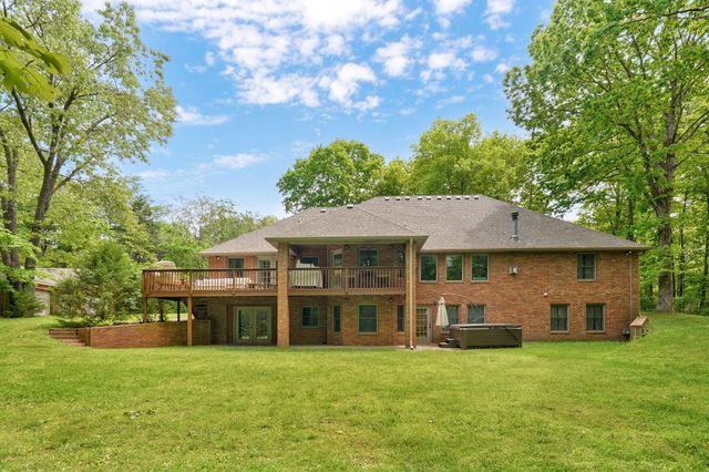 871 N Salt Lick Court, Nixa, MO 65714