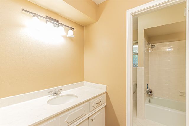 4278 Royal Ridge Drive, Dallas, TX 75229