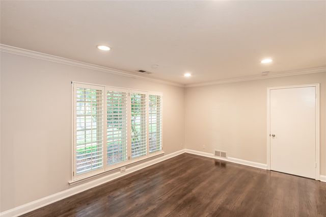 4278 Royal Ridge Drive, Dallas, TX 75229