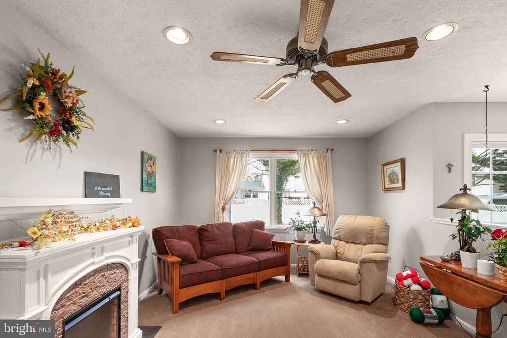 Image 15 of property listing at 2832 BYNUM OVERLOOK DR, Abingdon, MD 21009