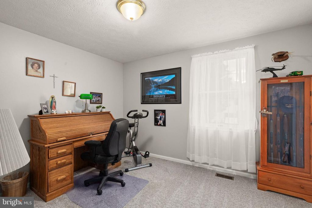 Image 23 of property listing at 2832 BYNUM OVERLOOK DR, Abingdon, MD 21009