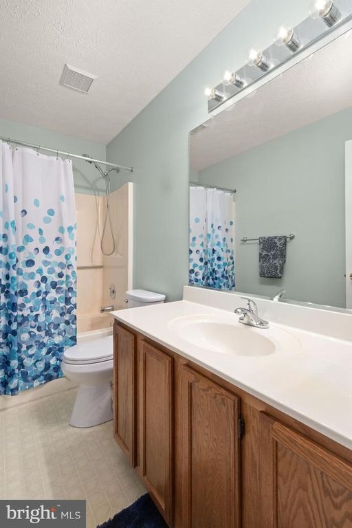 Image 25 of property listing at 2832 BYNUM OVERLOOK DR, Abingdon, MD 21009