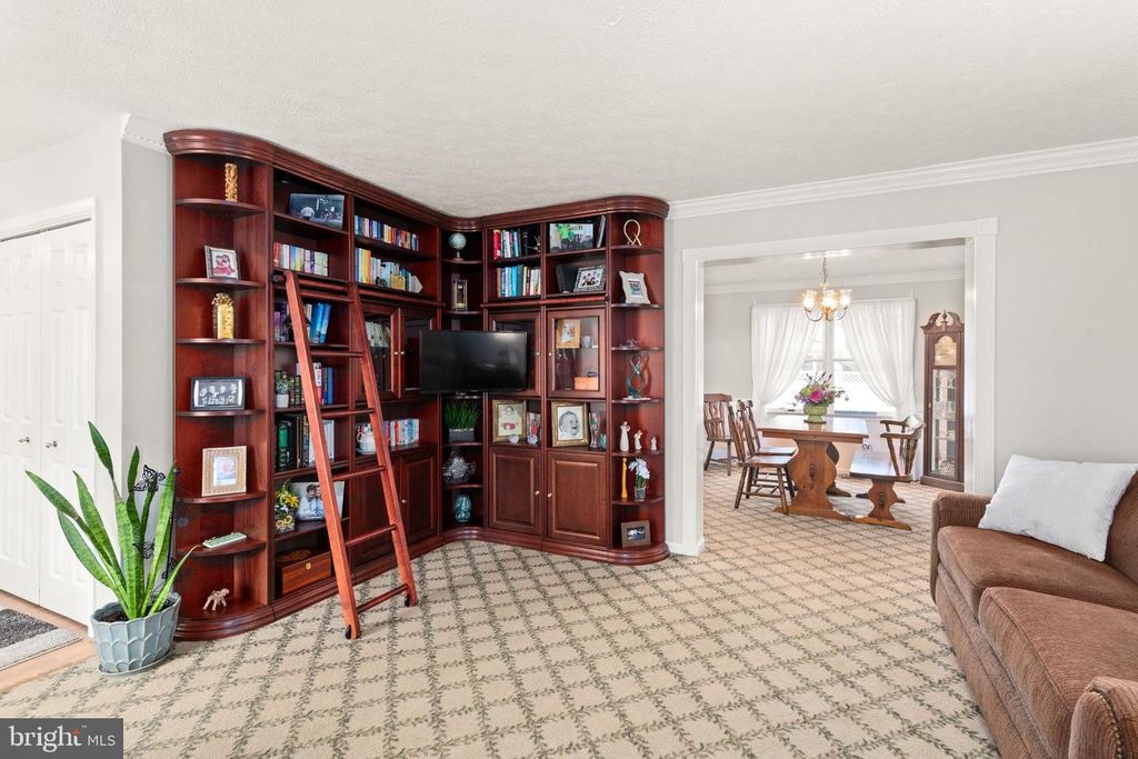 Image 6 of property listing at 2832 BYNUM OVERLOOK DR, Abingdon, MD 21009