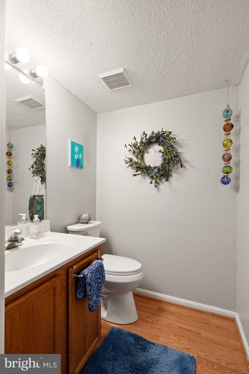 Image 7 of property listing at 2832 BYNUM OVERLOOK DR, Abingdon, MD 21009