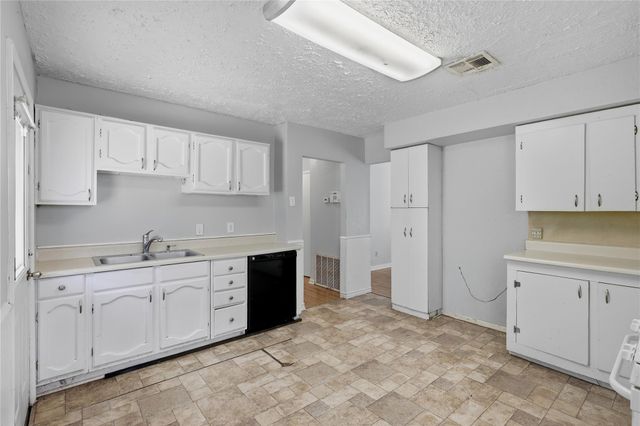 4018 Woodhaven Street, Houston, TX 77025