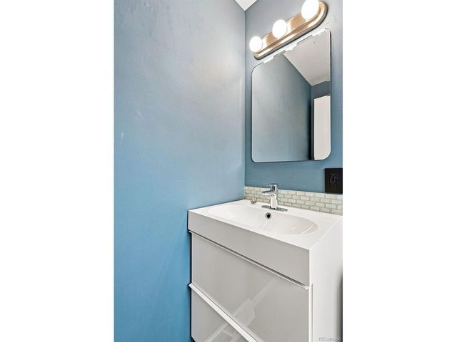 2070 Jay St, Denver, CO 80214