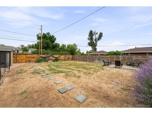 2070 Jay St, Denver, CO 80214